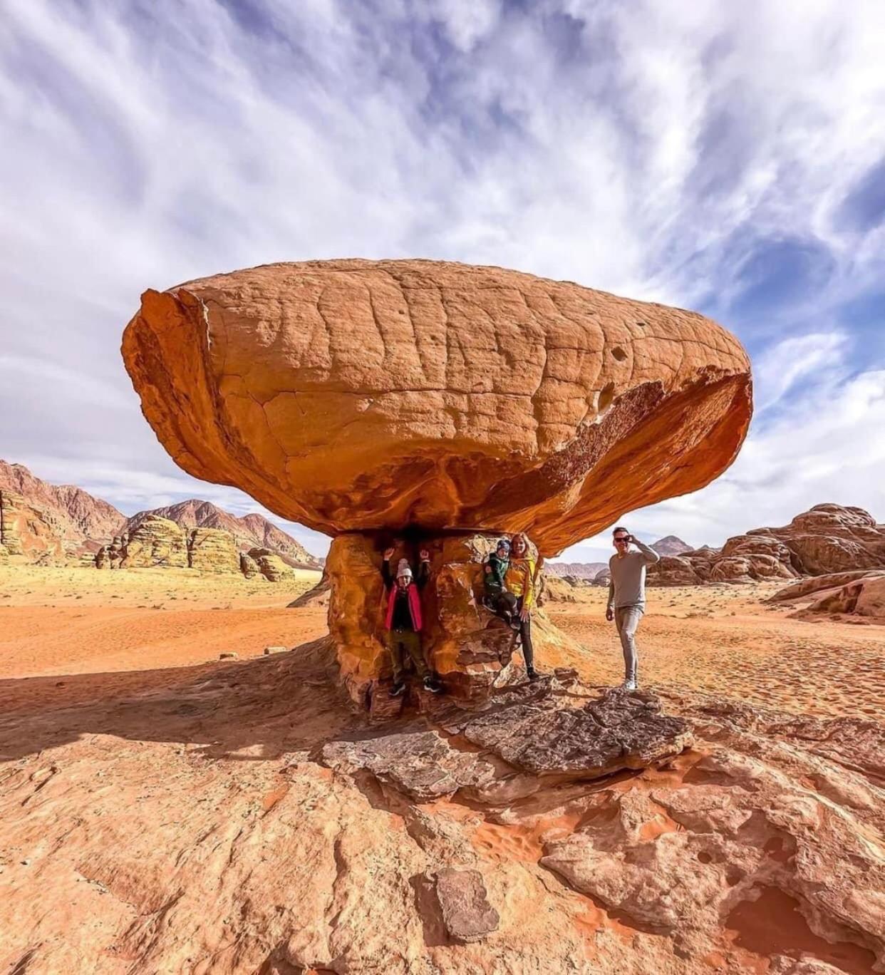 Tamim Luxury Wadi Rum Camp Exterior photo