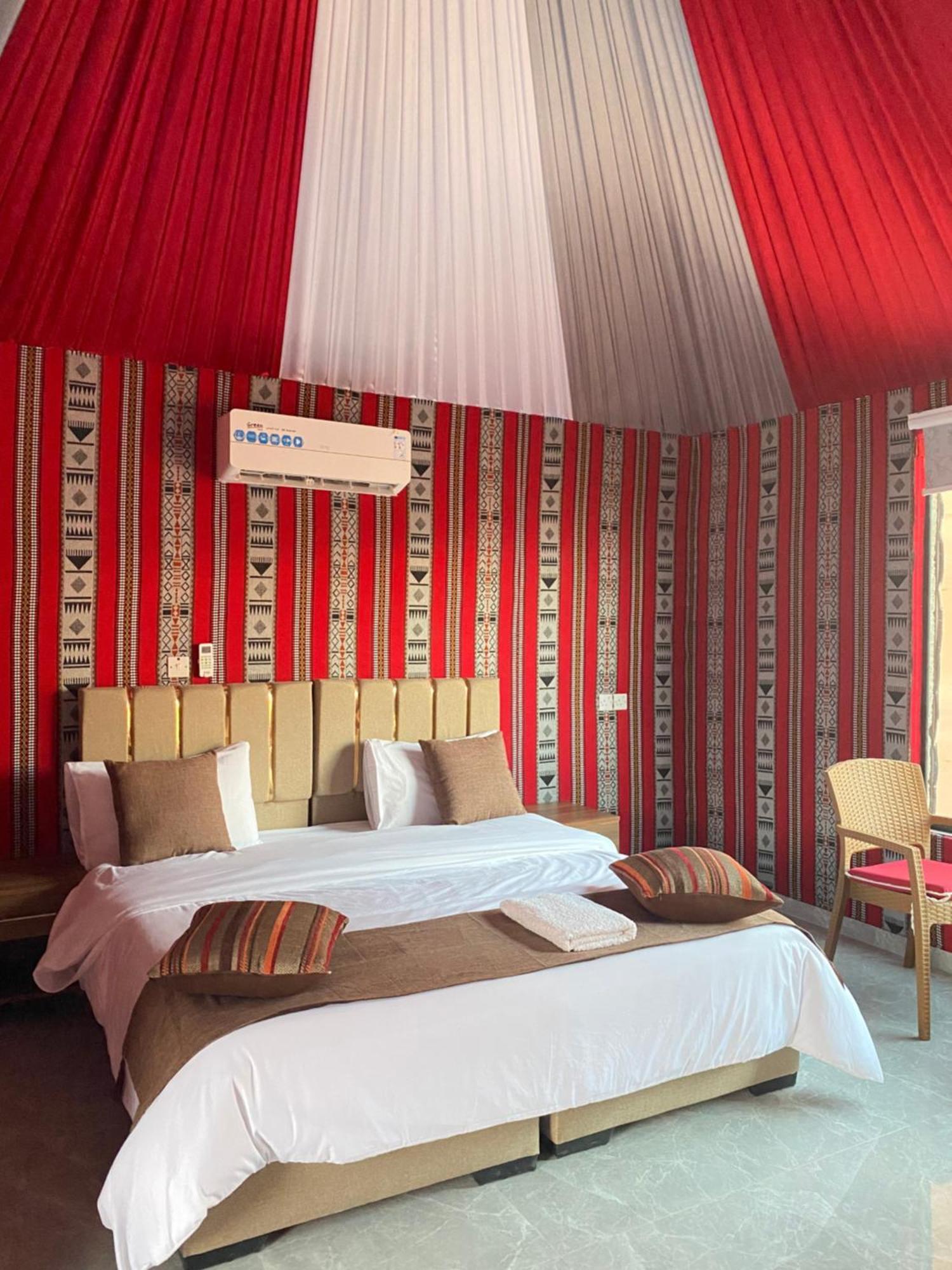 Tamim Luxury Wadi Rum Camp Exterior photo